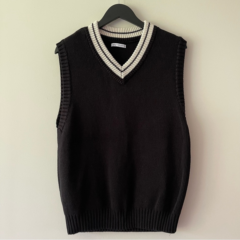 Zara Black and White V-Neck Sweater Vest